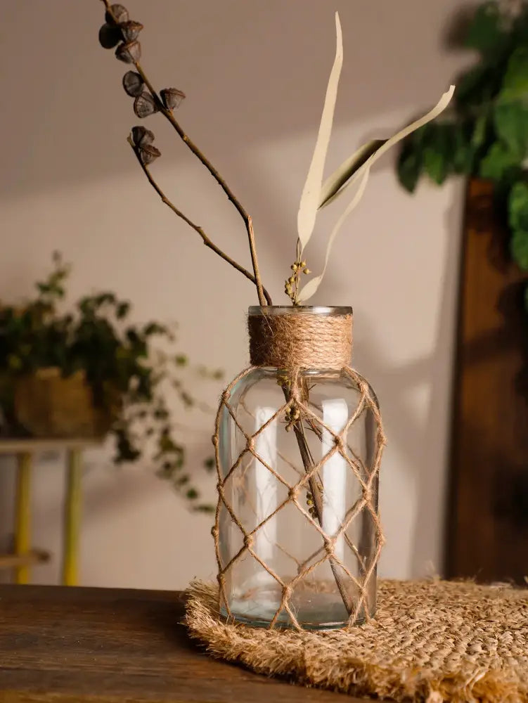 DecorBites™ hanging glass vase with clear glass and natural hemp rope in diamond-patterned weave for rustic decor