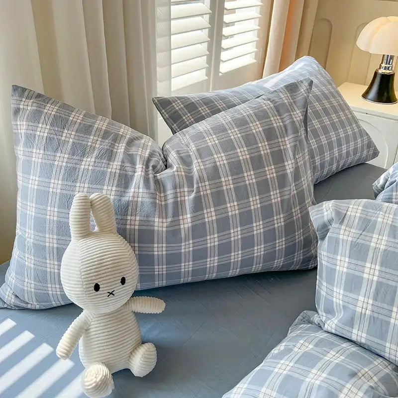 DecorBites™ Luxurious 2024 blue and white plaid pillowcases with soft textured fabric for bedding set and duvet cover