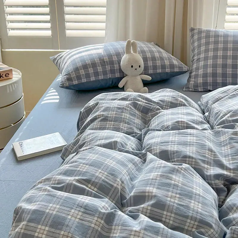 Decorbites™ luxurious 2024 grid lattice bedding set with blue and white plaid duvet cover and soft textured fabric finish