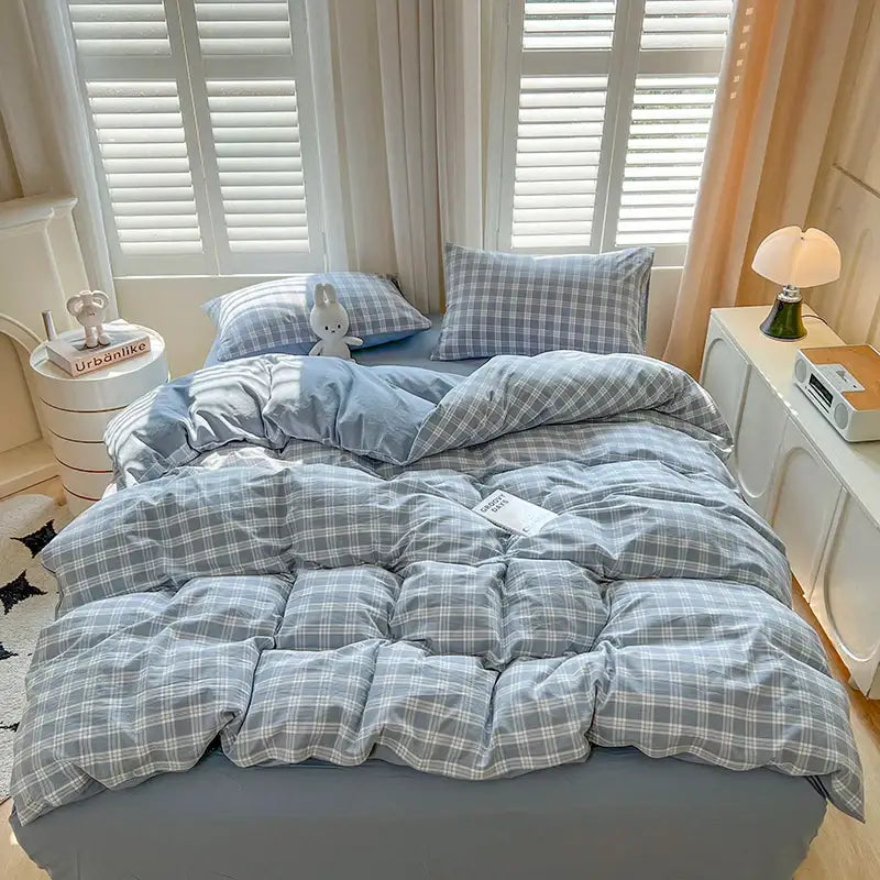 Decorbites™ luxurious 2024 grid lattice bedding set featuring a blue and white plaid quilted duvet cover and flat sheet