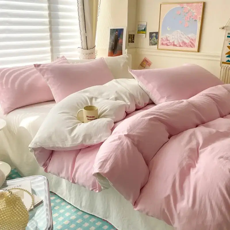 Decorbites luxurious cotton bedding set with pink and white quilted duvet cover in soft plush fabric for single and couple beds