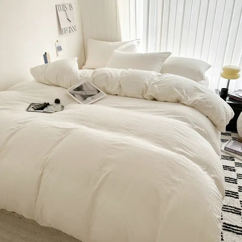 Decorbites™ luxurious white cotton bedding set featuring a plush duvet cover with a subtle quilted design