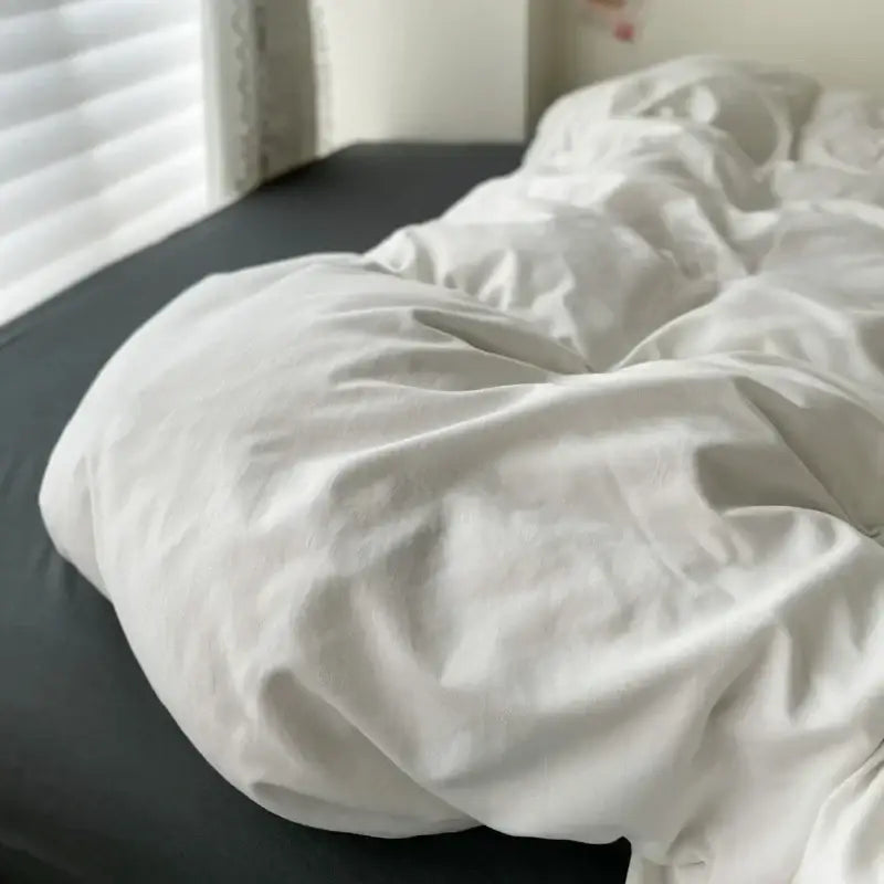 DecorBites™ luxurious white cotton duvet cover bedding set with gentle folds for a soft and cozy pcs bed sheet experience