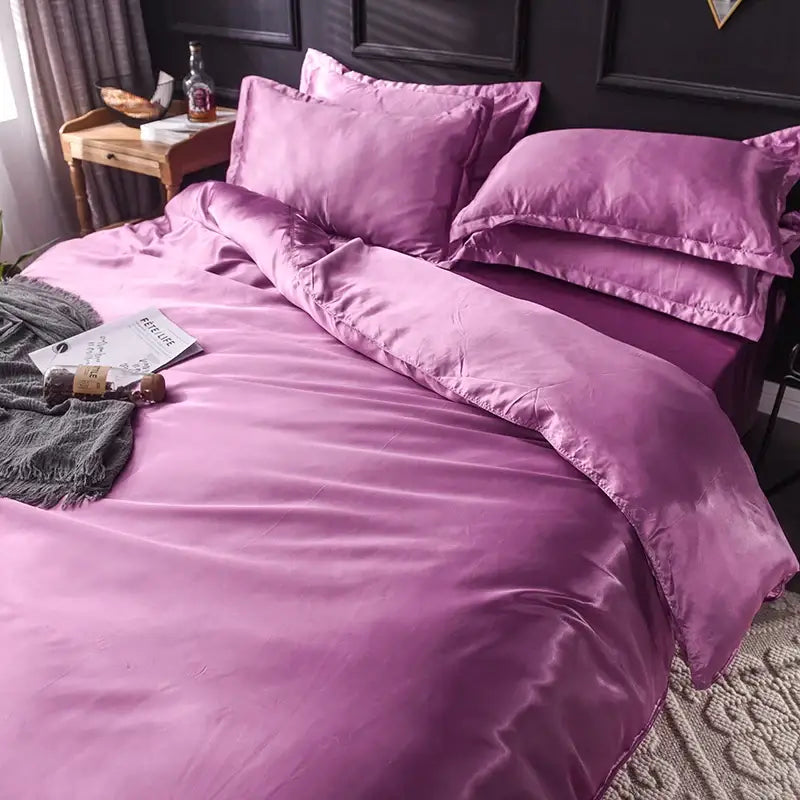 Decorbites™ luxurious silk bedding set in purple satin with smooth glossy finish and matching pillows for bed sheets