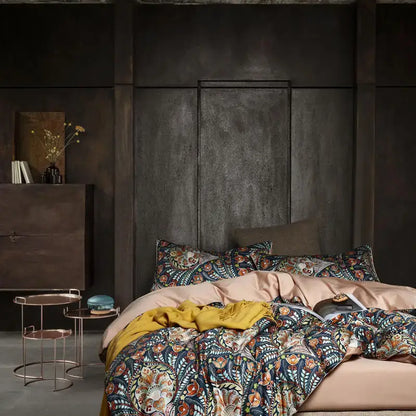 The decorbites™ luxury egyptian cotton bedding set featuring a paisley duvet cover with matching pieces pillowcases 48*74cm