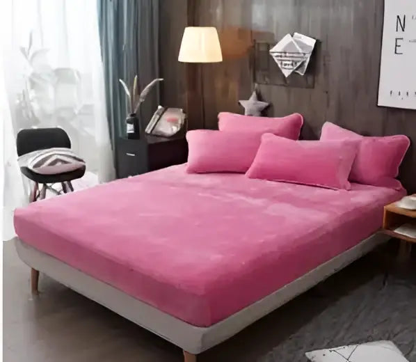 Decorbites™ luxury egyptian cotton bedding set in flamingo leaf pink velvet includes duvet cover and pieces pillowcases 48*74cm