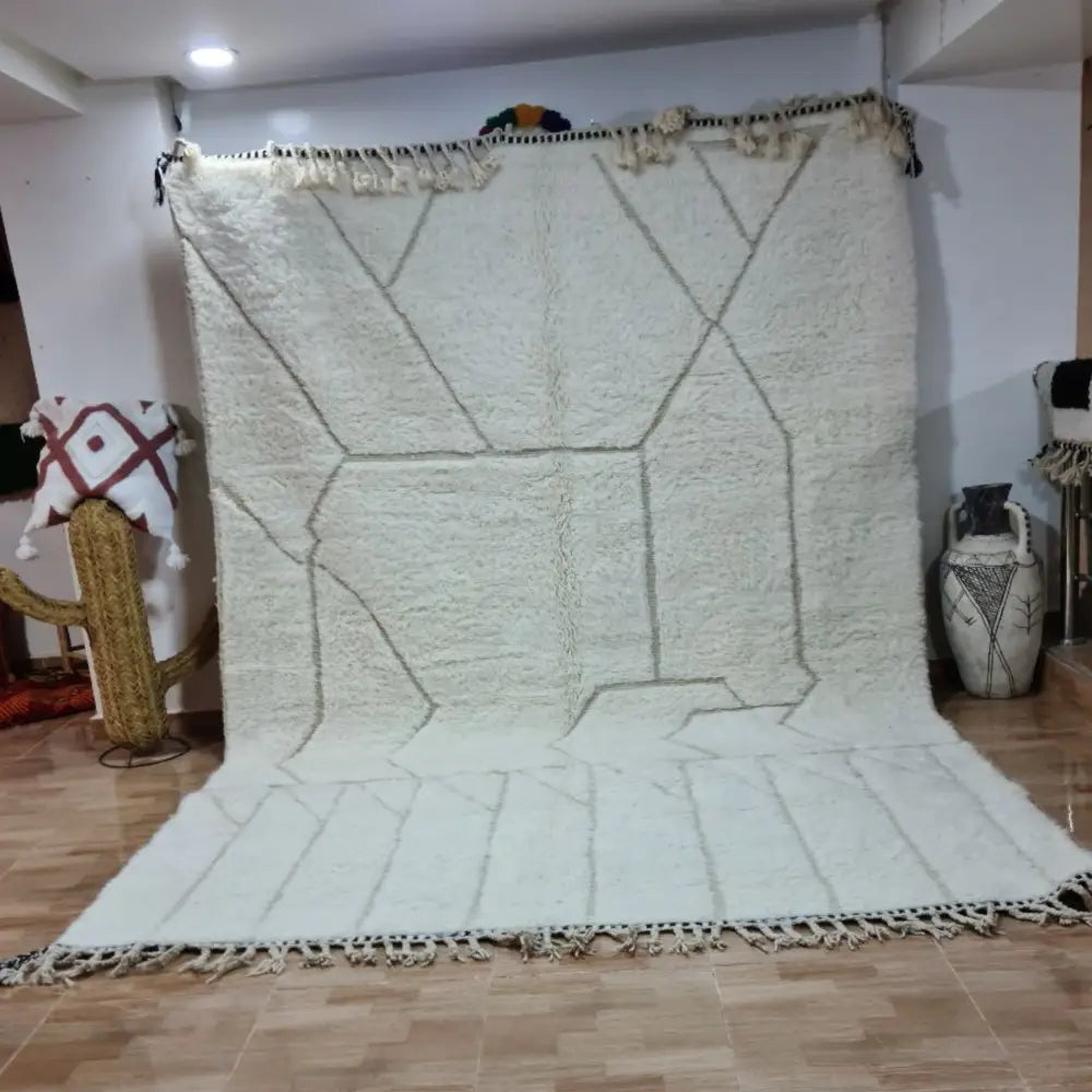 Decorbites™ moroccan handmade beni ouarain rug 3m x 2m cream plush with geometric pattern and black fringed edges