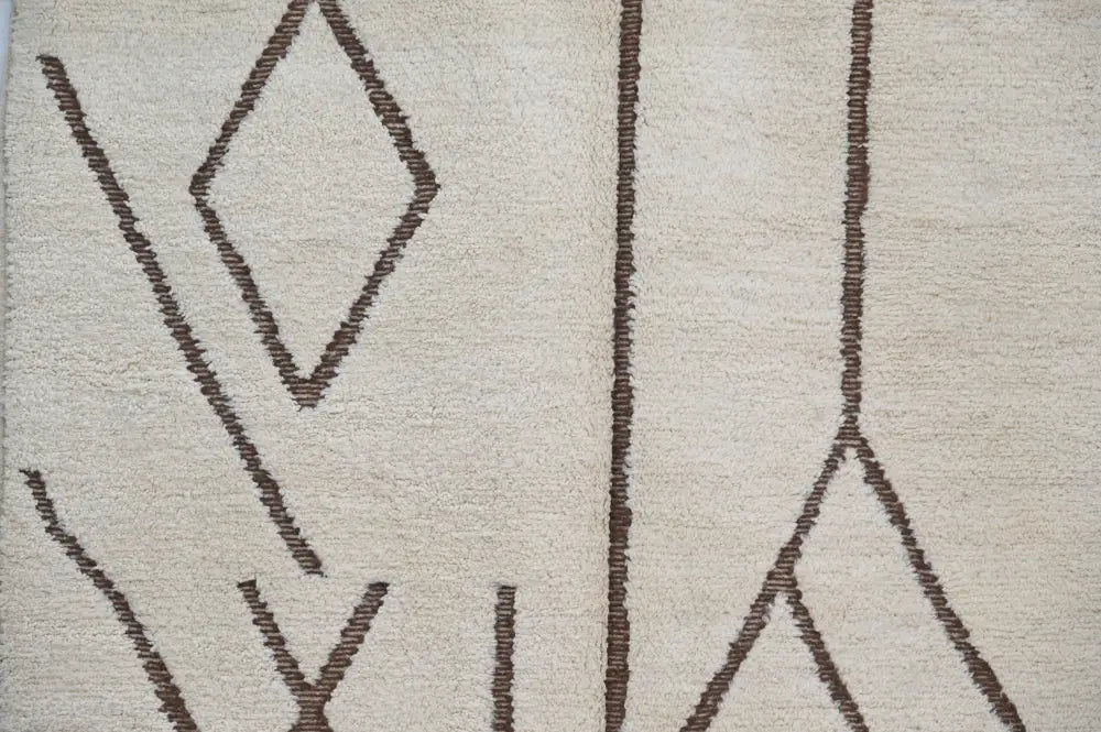 Beige DecorBites™ beni ouarain rug with brown geometric patterns moroccan handmade traditional beni ouarain rug 300 x 210 cm