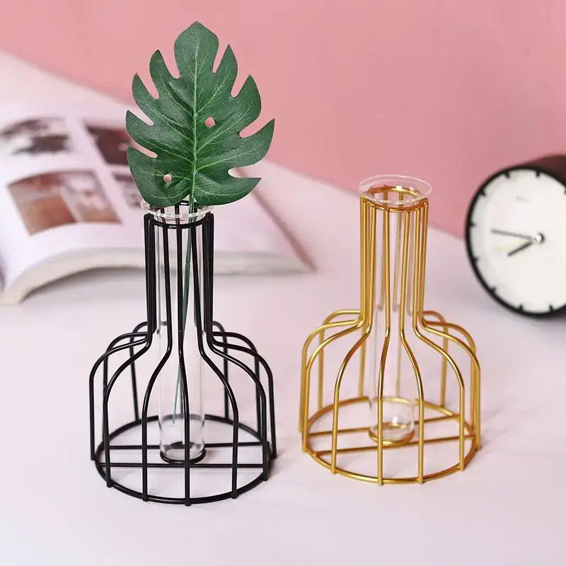 Decorbites™ nordic iron golden hydroponic vase set with black and gold wireframe design featuring a green monstera leaf
