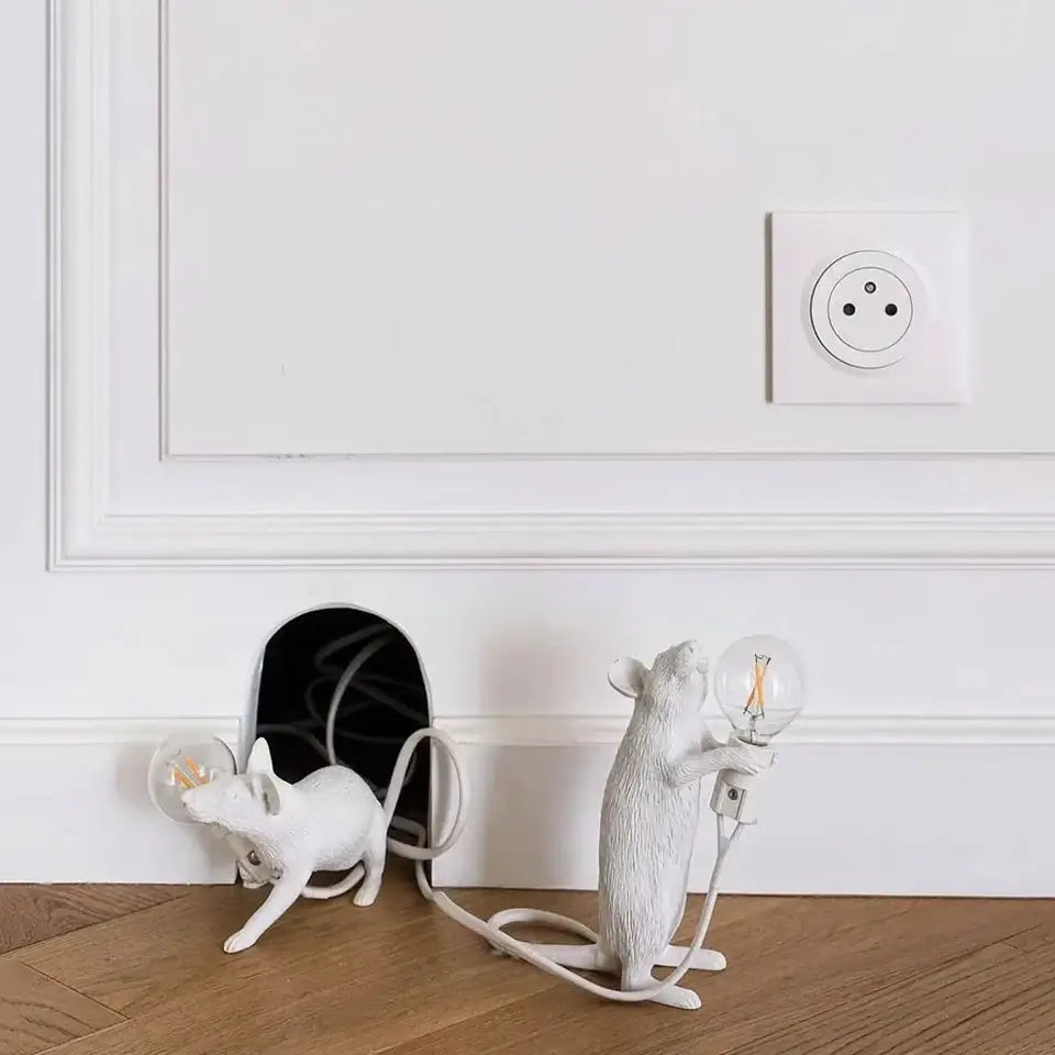 White ceramic nordic mouse led table lamp with clear glass bulb and visible filament for modern decor lighting