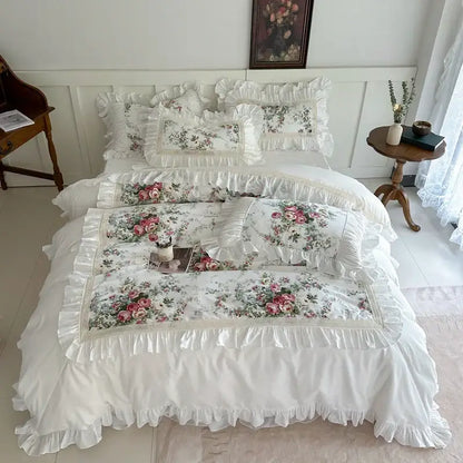 White floral bedding set with ruffled edges pink rose patterns cream cotton lace decorbites french rose flowers