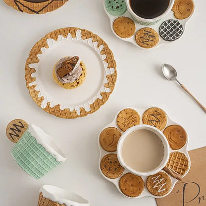 White ceramic plate with golden waffle-patterned rim and scalloped edge in decorbites creative biscuit ceramic tableware set
