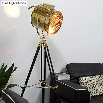 Golden vintage-style spotlight lamp with brass finish black tripod legs metal shade compatible with 220v-240v led bulbs