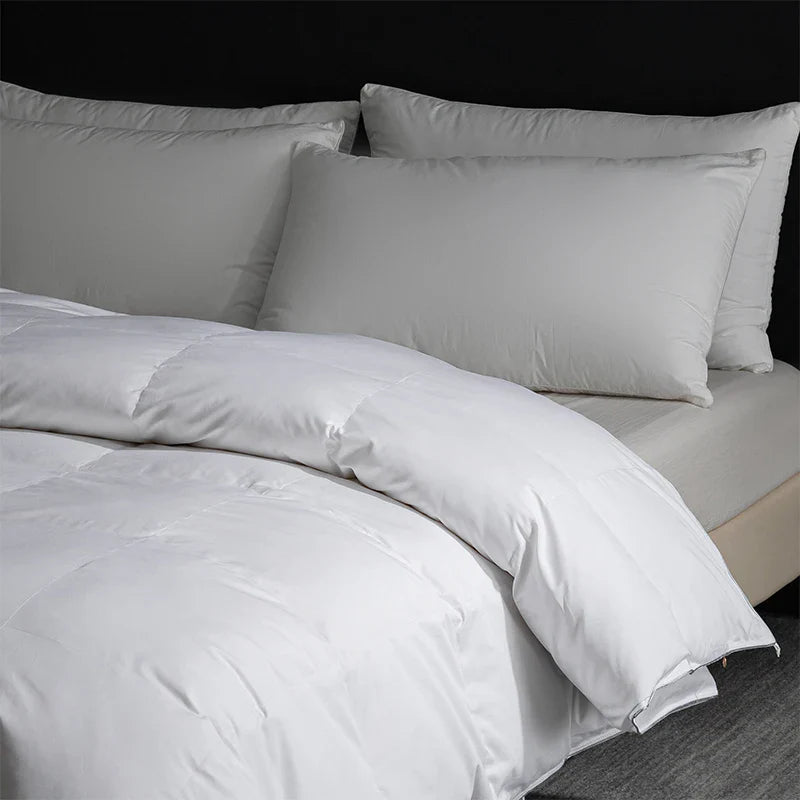 White quilted king size goose down and silk duvet set with smooth satin finish for master bedroom luxury 240x260cm