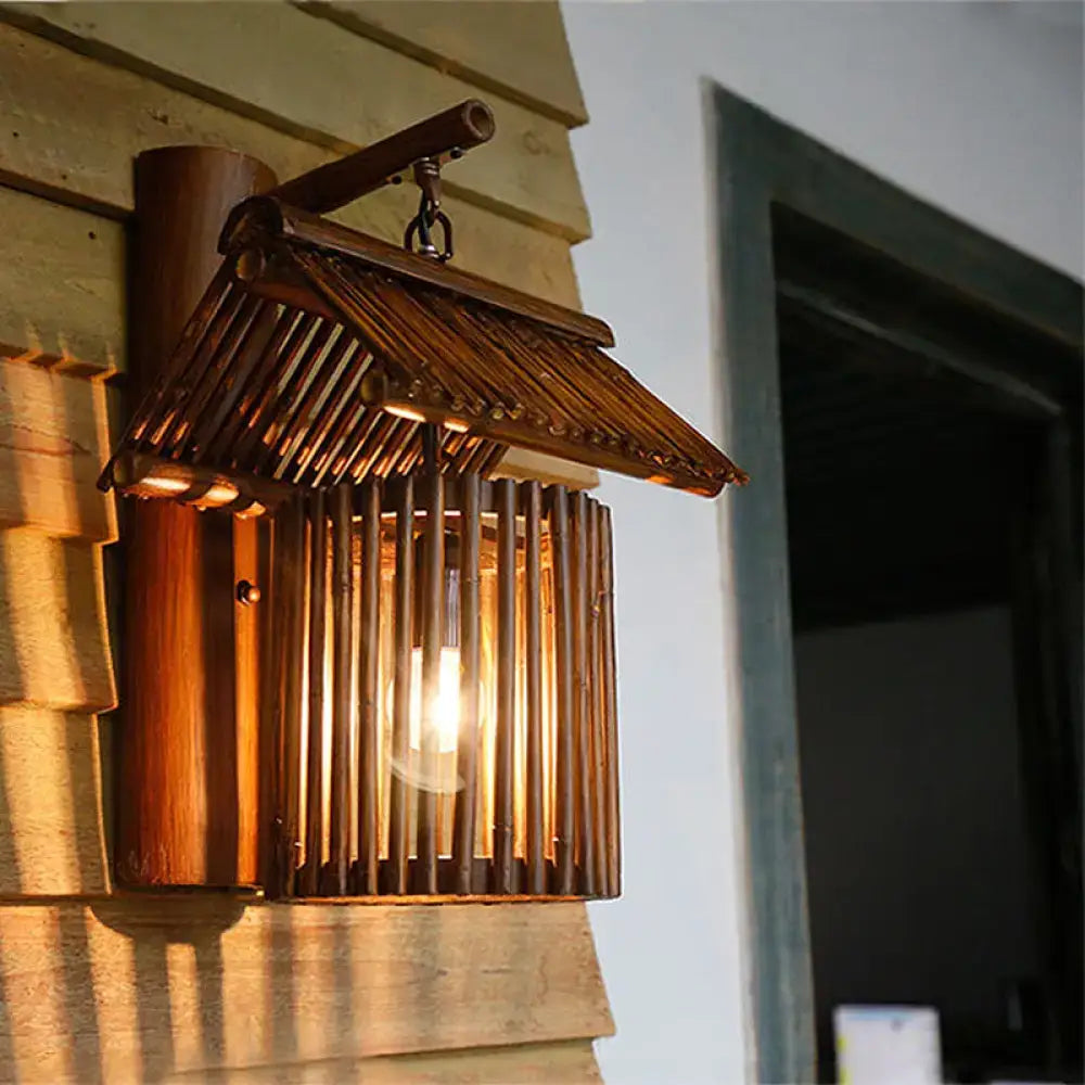 Warm-toned bamboo lodge style wall light with traditional roof and vertical slats for balcony e26 e27 220v-240v 110v-120v