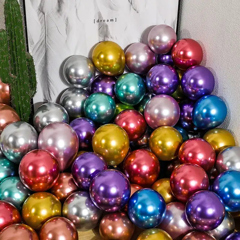 A vibrant pack of 10 metallic chrome golden balloons in gold silver purple teal and red for wedding party decor