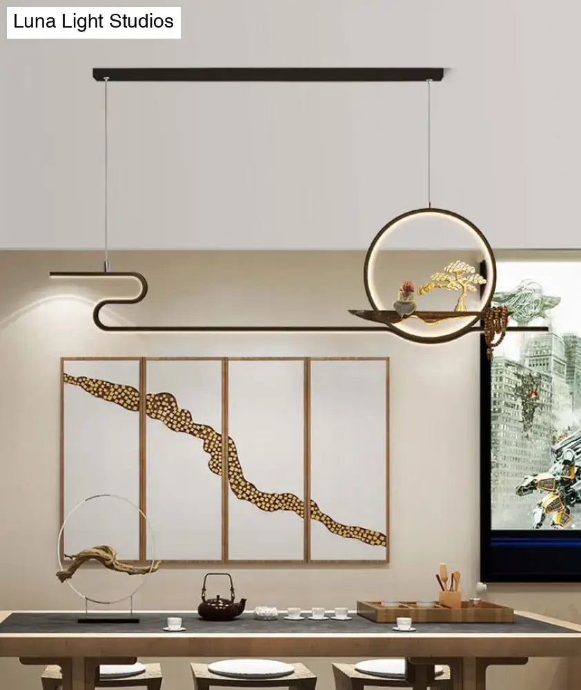 Modern black and gold minimalist linear hanging lamp with circular design and adjustable chain cord length for study room