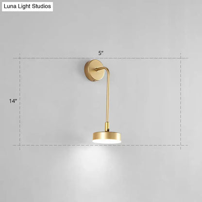 Minimalist gold metal led sconce with slender curved arm and circular base wall mounted lamp for bedroom use