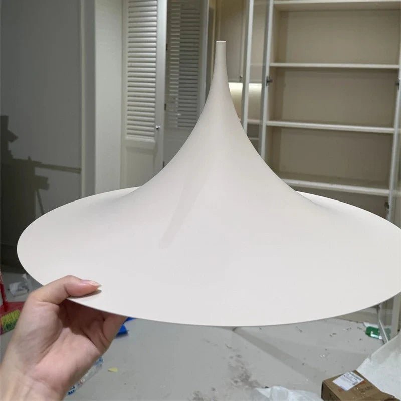 Minimalist Horn Pendant Light in Black or White - Decorbites