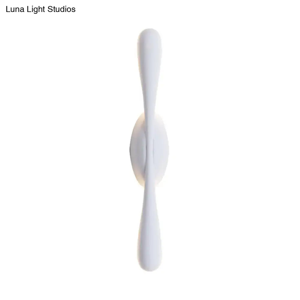 Minimalist white linear wall sconce lighting with sleek modern design for living room wall installation