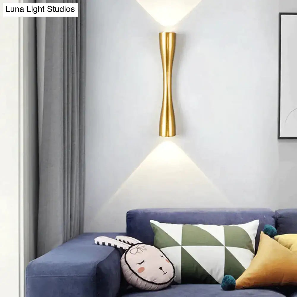 Gold-toned sleek curved wall sconce with modern design for outdoor waterproof black curved porch lighting