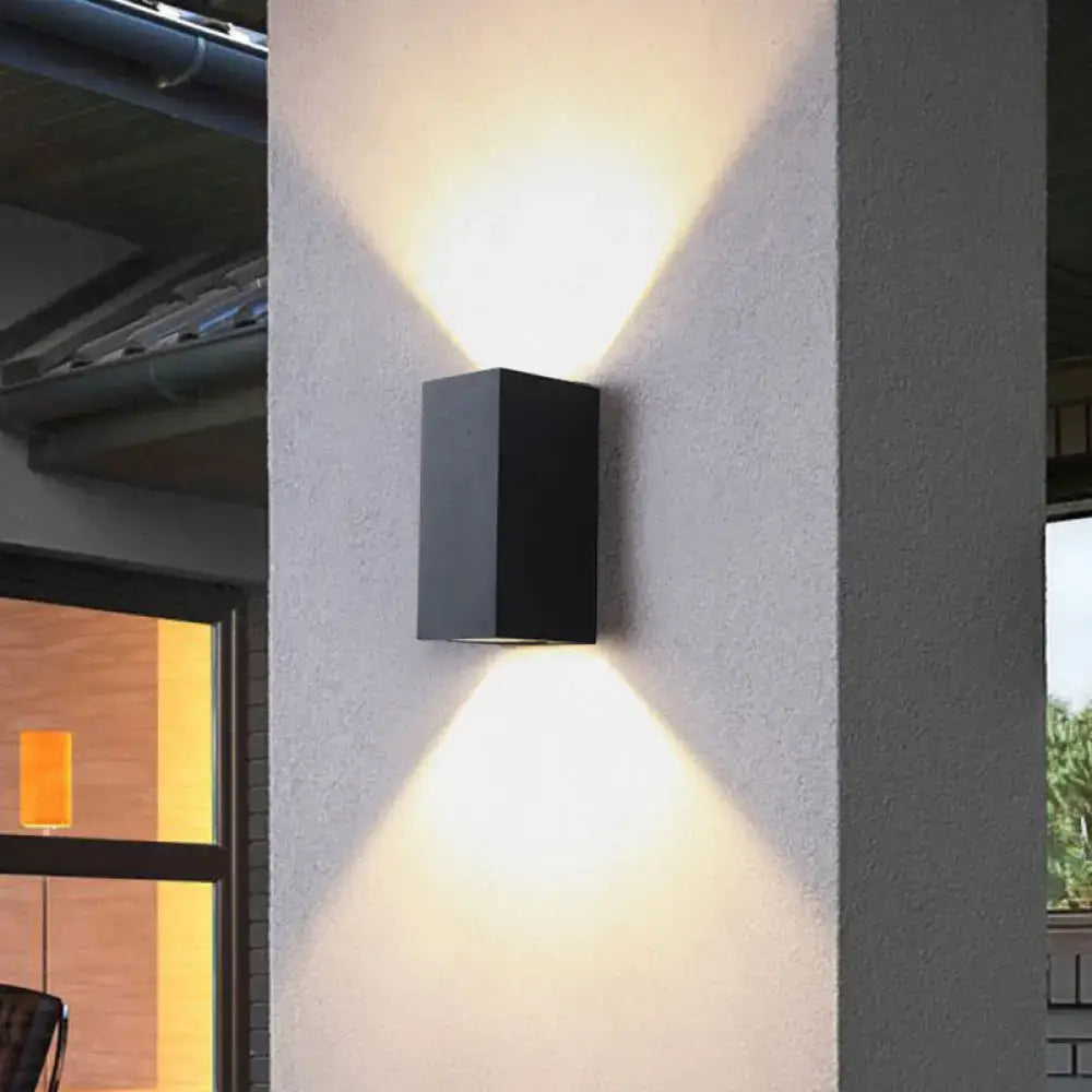 Modern black geometric led outdoor wall mount with minimalist rectangular design for stylish outdoor wall lighting