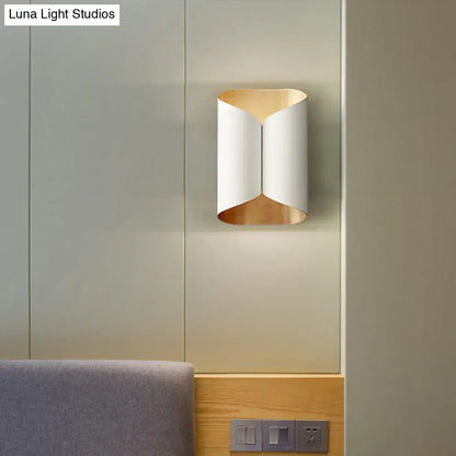 Modern black and gold twisted porch wall sconce light fixture with sleek white and gold metallic finish and bulb base design