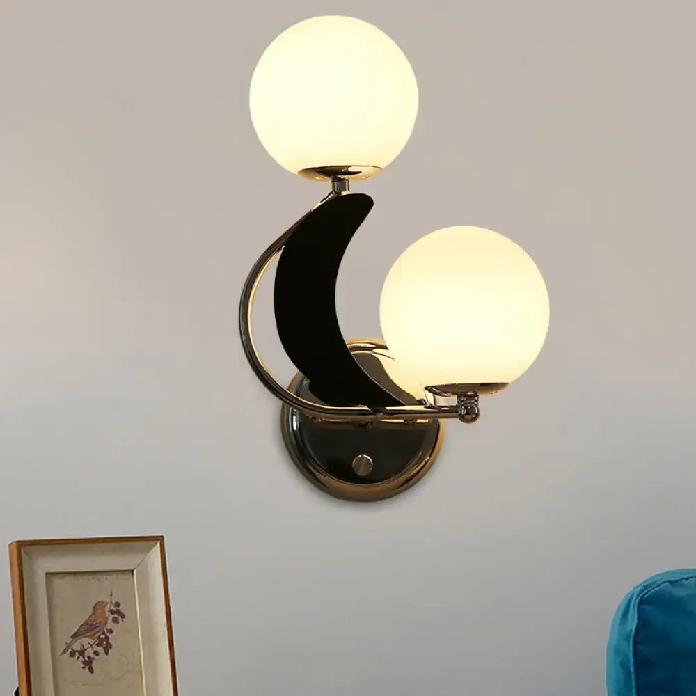 Modern brass crescent wall lighting with two frosted glass shade globes polished brass finish for wall lighting 220v-240v 110v-120v