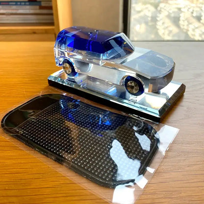 Modern clear and blue crystal car figurine with reflective base for living room decorbites crystal car glass decor