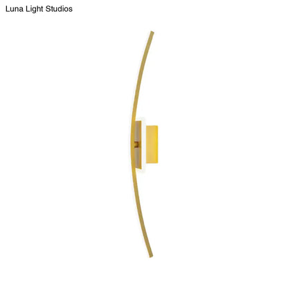 Modern curved linear gold and coffee led wall sconce with curved linear aluminum design and rectangular backplate for dining room