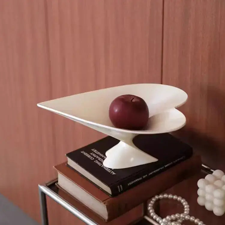 White ceramic heart-shaped geometric fruit plate with modern glossy finish for decorbites geometric fruit display