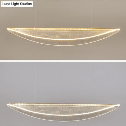 Modern leaf shaped acrylic led pendant light with curved mesh design and warm lighting for dining room use