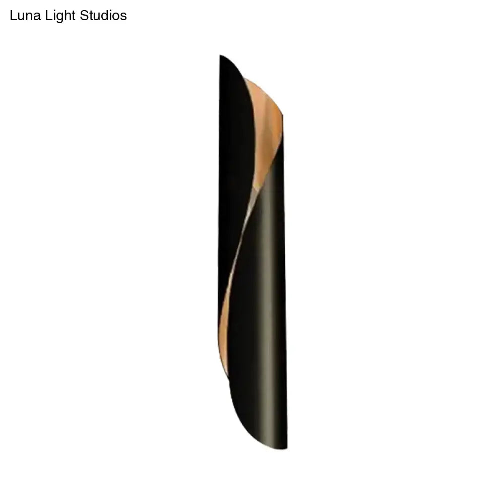 Modern twisted black and copper-toned wall lamp with sleek curved design 110v-120v sconce for bedroom lighting