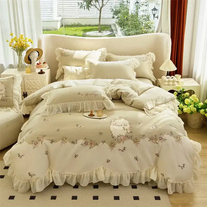 Cream-colored egyptian cotton bedding set with delicate flowers lace ruffles and embroidery for bedroom decorbites style
