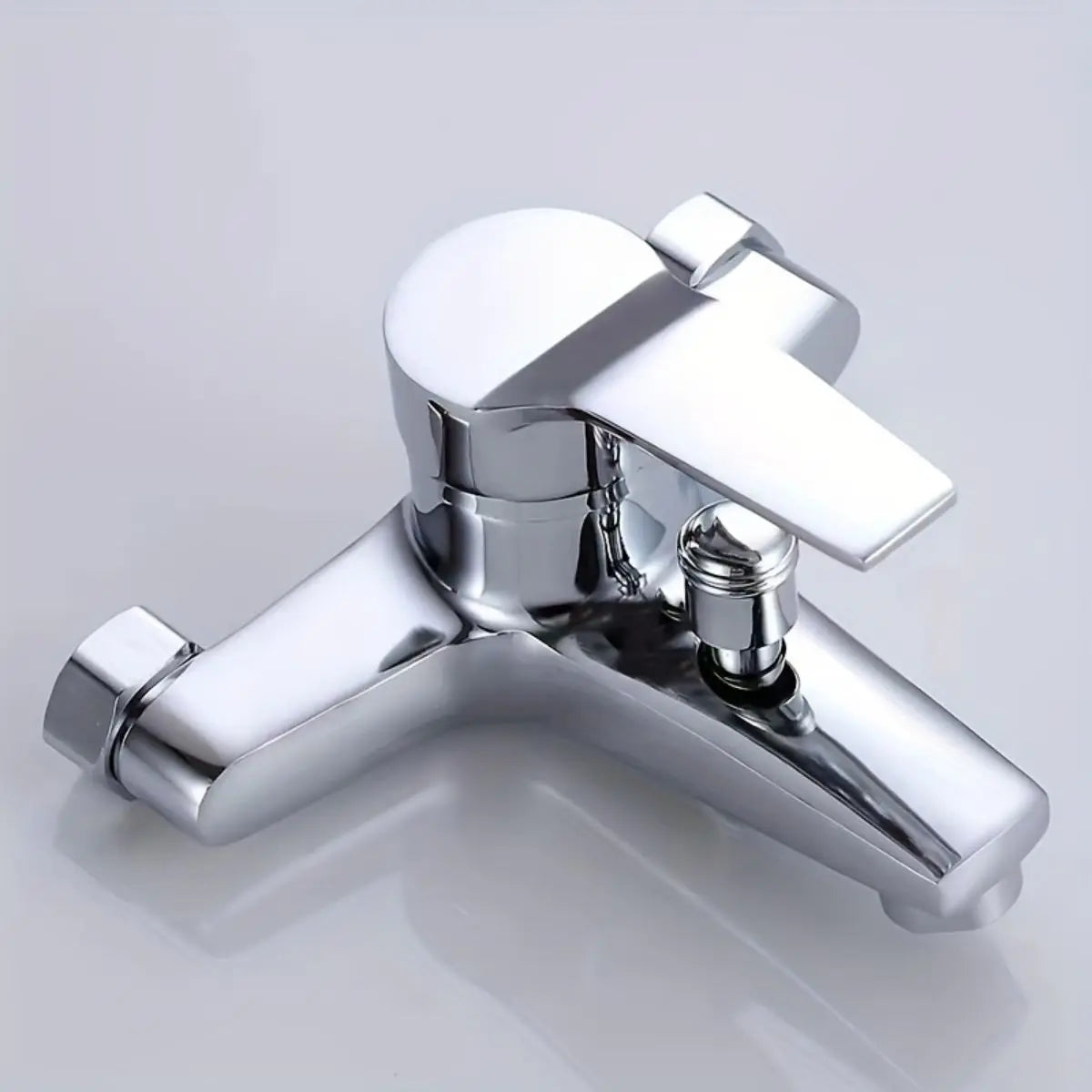 Chrome-finished shower faucet made of alloy with dual handles and g1/2 inch threaded wall-mounted triple mixer for bathtub