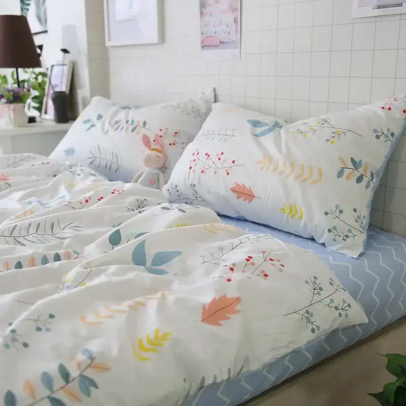 Decorbites 2024 summer bedding set with cozy white duvet cover and colorful botanical print for twin and queen sizes