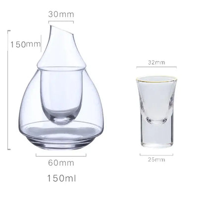 Clear glass wine pot with 150ml teardrop decanter and gold-rimmed glass for dining room and bar use