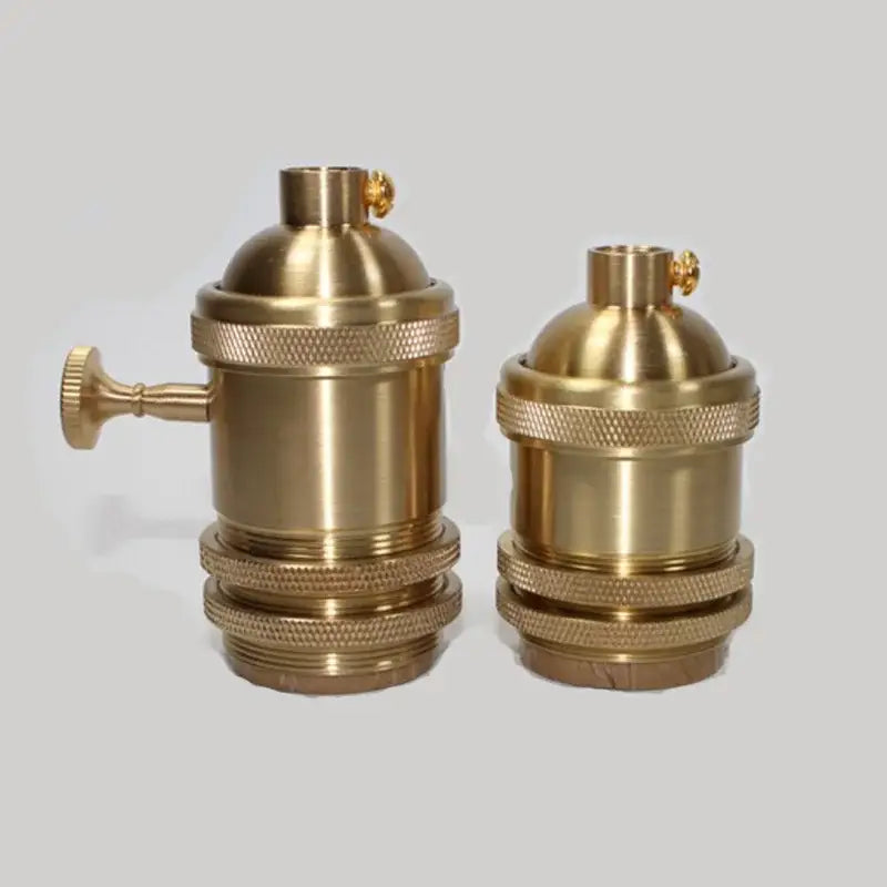 Vintage brass e27 lamp holder with textured ridged bands and a decorative knob for living room lighting