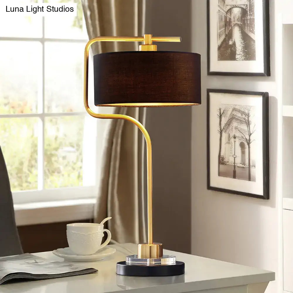 Gold-finished metal table lamp with clear acrylic base and black drum shade for living room 220v-240v use