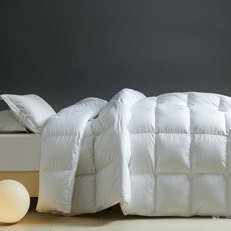 White quilted goose down autumn winter duvet with thick warm velvet and plush texture for single and double beds